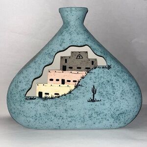 Vintage Pine Mountain Vase - Pottery - Signed - Concho 9”x10.5” EUC